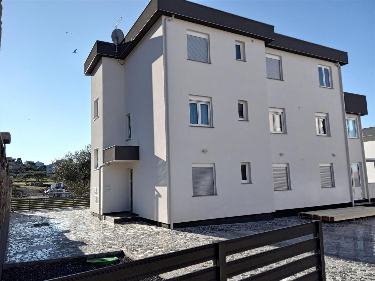 Apartment Ivetka Banjol Buitenkant foto